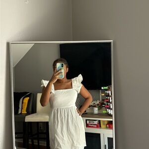 Francesca’s Mi Ami White Ruffle Sleeve Mini Dress